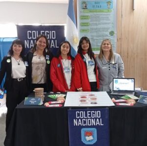 ORGULLO SANRAFAELINO: ALUMNAS DEL NACIONAL GANARON EL 2° PUESTO EN UNA FERIA CIENTÍFICA EN CHILE